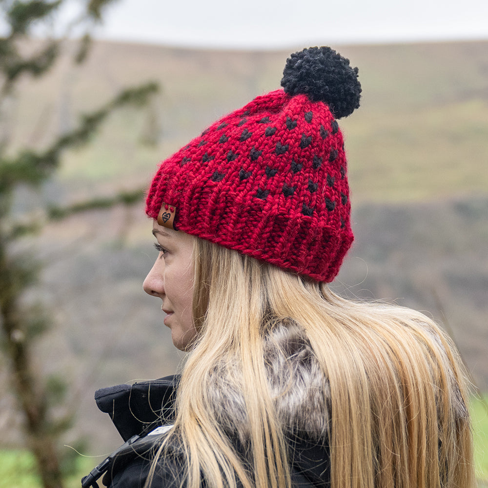 Chunky Beanie Heart - Red
