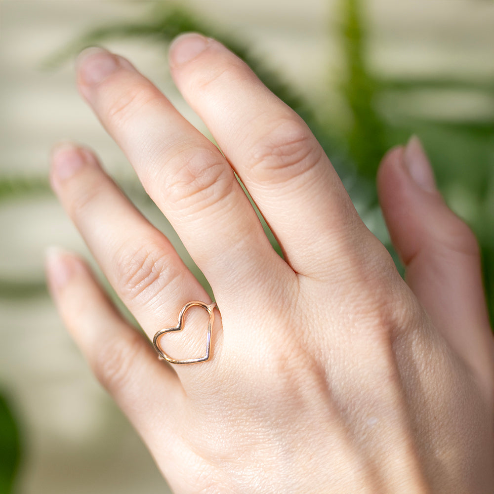 Ring - Heart Circle - Choose Metal