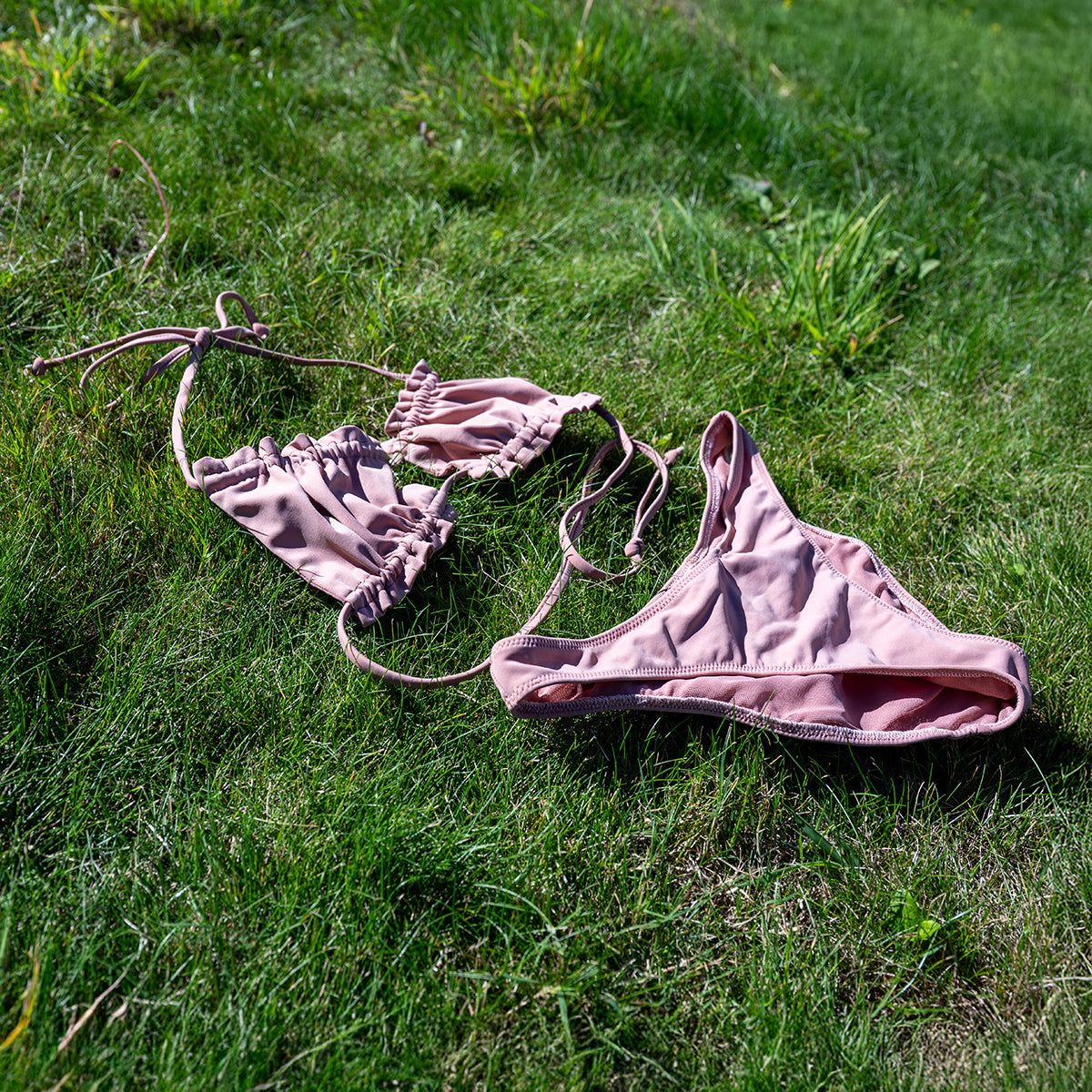 Peek-a-boo Bikini Top - Pink