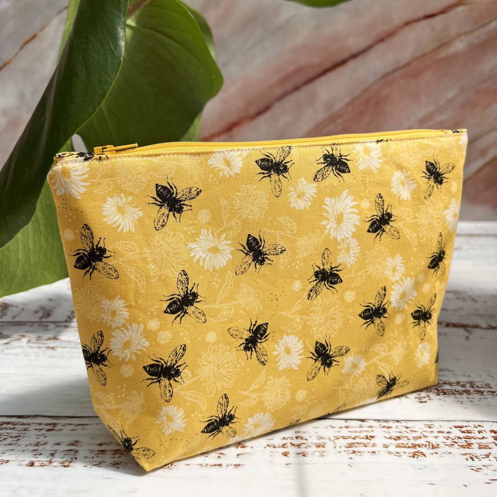 Golden Bees – Makeup Bag